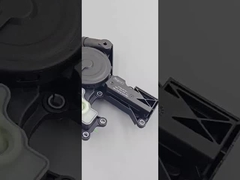 Το νέο κόκκινο άρωμα μυρίζει λάδι και νερό.